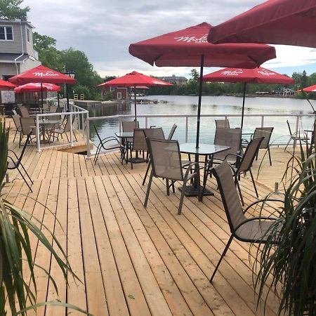 The Bobcaygeon Inn Exterior foto