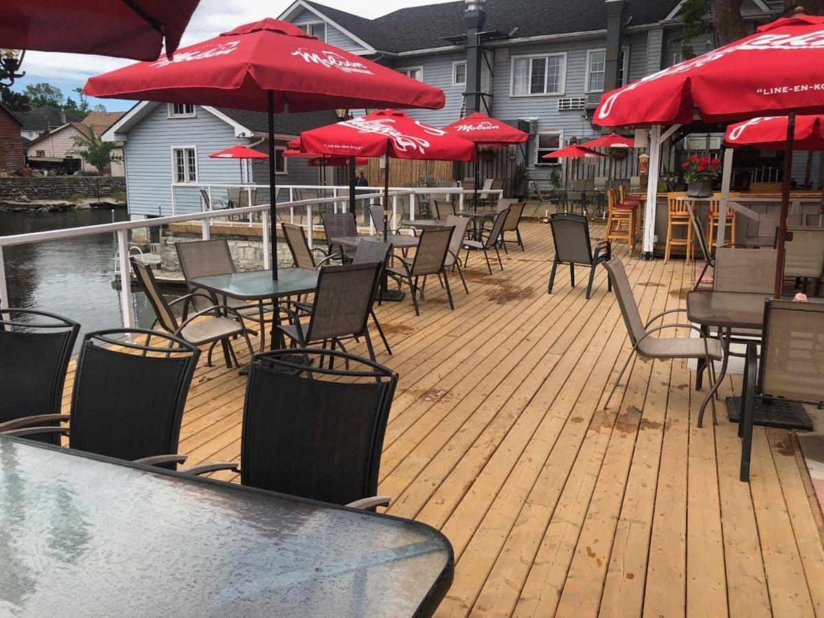 The Bobcaygeon Inn Exterior foto